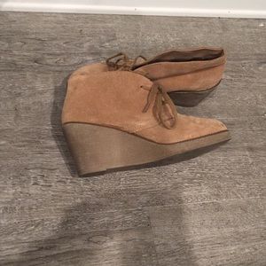 Heeled wedges